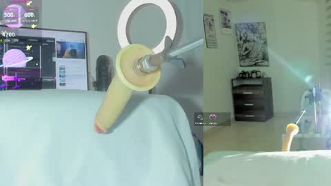 Snapshot of sofi__velez_ chatting on June 24, 6:40 pm Sofi online show from June 24, 6:40 pm