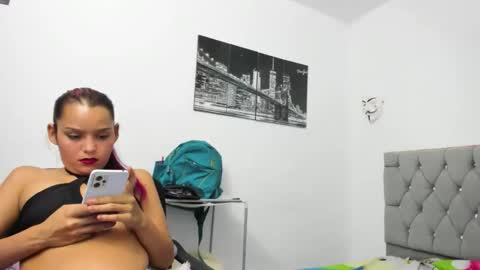 Snapshot of sofi_and_santy chatting on September 28, 10:15 pm SOFI AND SANTY online show from September 28, 10:15 pm