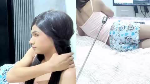Snapshot of sofi_boll25 chatting on July 3, 3:13 am sofi_boll25 online show from July 3, 3:13 am