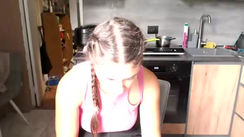 Sofi online show from July 4, 11:05 am