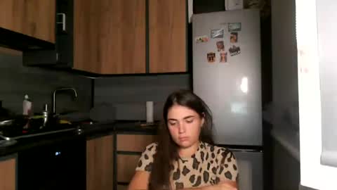 Sofi online show from July 8, 6:23 pm