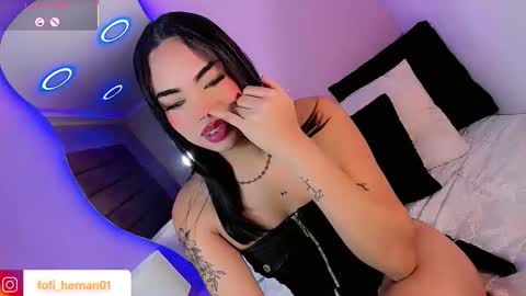 sofi_hdzz online show from May 9, 10:48 pm