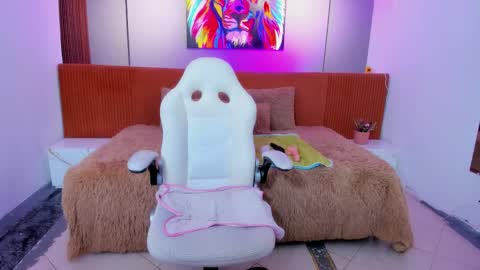 Sofia online show from February 8, 6:33 pm