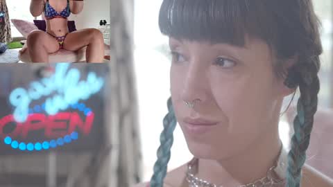 Sofi Mora online show from September 9, 1:21 pm