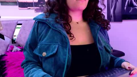 Sofi Noa online show from December 5, 11:19 am