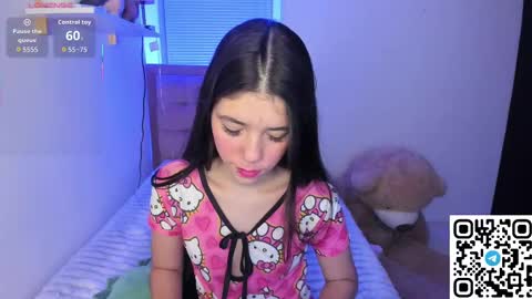 Snapshot of sofi_perezz chatting on October 8, 11:02 pm sofi online show from October 8, 11:02 pm