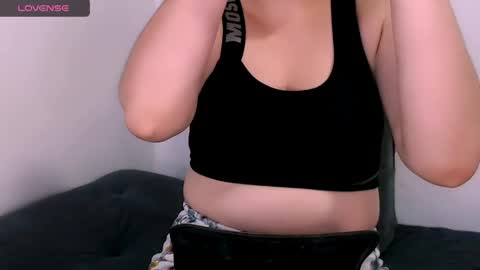 Snapshot of sofi_rojas1 chatting on June 7, 2:27 am sofi rojas online show from June 7, 2:27 am