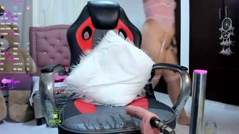 Snapshot of sofi_ruiz_ chatting on December 2, 9:50 pm Sofia online show from December 2, 9:50 pm