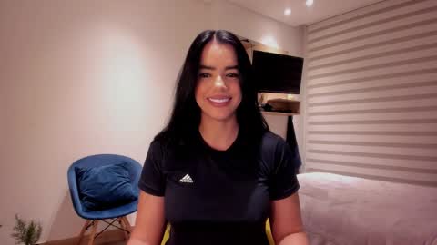 Sofi Saenzz  online show from October 25, 12:18 am