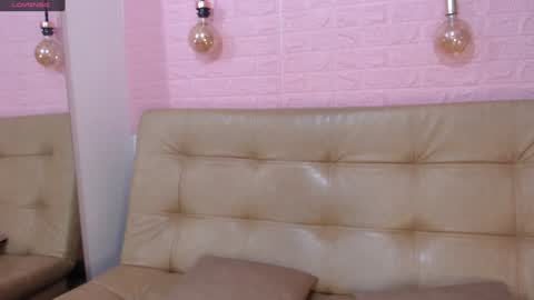 Snapshot of sofi_sweet09 chatting on January 4, 7:02 pm Susy online show from January 4, 7:02 pm