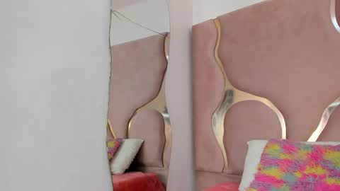 SOFIA online show from May 1, 8:46 pm