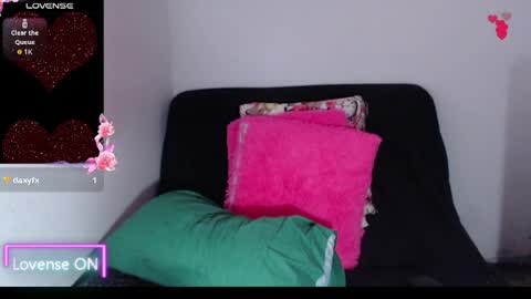 Snapshot of sofia__whitee chatting on May 21, 6:42 am sofia whitee online show from May 21, 6:42 am