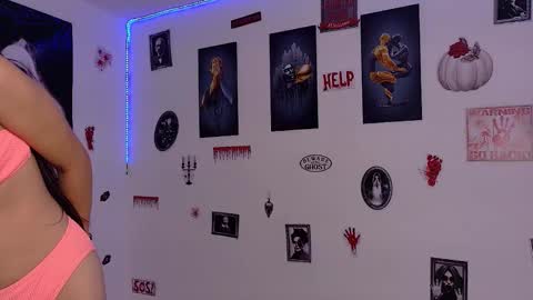 sofia_arango1107 online show from October 18, 7:14 pm