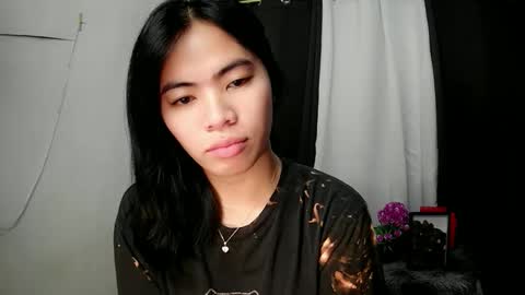 Snapshot of sofia_ava24 chatting on December 15, 7:45 am Chady online show from December 15, 7:45 am