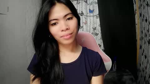 Snapshot of sofia_ava24 chatting on June 7, 6:28 am Chady online show from June 7, 6:28 am