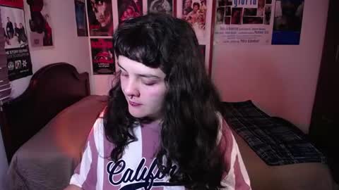 Snapshot of sofia_coolle chatting on June 13, 1:09 pm Sofi online show from June 13, 1:09 pm
