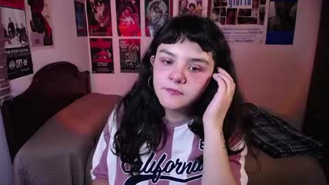 Snapshot of sofia_coolle chatting on June 26, 2:21 pm Sofi online show from June 26, 2:21 pm