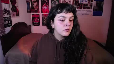 Snapshot of sofia_coolle chatting on July 1, 1:24 pm Sofi online show from July 1, 1:24 pm