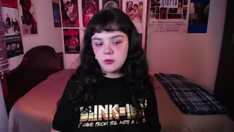 Snapshot of sofia_coolle chatting on July 17, 3:18 pm Sofi online show from July 17, 3:18 pm