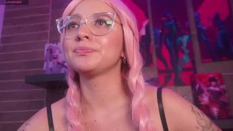 Snapshot of sofia_dream7 chatting on February 4, 1:23 am Sofi online show from February 4, 1:23 am