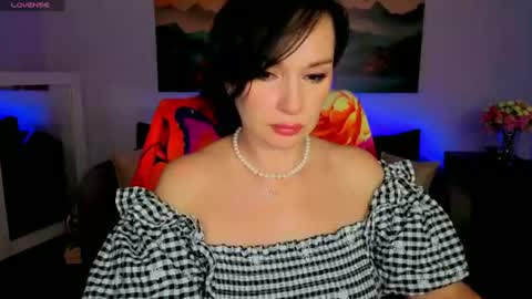 Snapshot of sofia_ford chatting on July 7, 7:45 am Sofia online show from July 7, 7:45 am