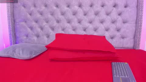 Snapshot of sofia_girl_ chatting on December 4, 6:55 am SOFIA online show from December 4, 6:55 am