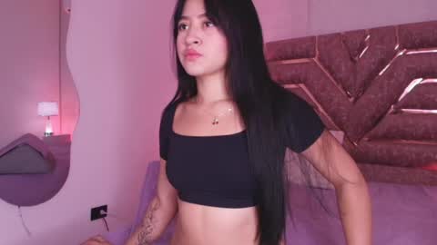 Snapshot of sofia_gomes_ chatting on May 13, 11:51 am sofia gomes online show from May 13, 11:51 am