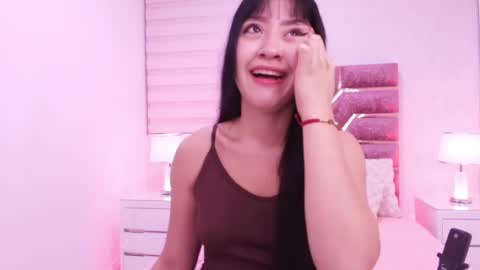 Snapshot of sofia_gomes_ chatting on June 5, 12:00 pm sofia gomes online show from June 5, 12:00 pm
