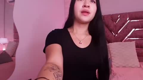 Snapshot of sofia_gomes_ chatting on June 27, 12:22 pm sofia gomes online show from June 27, 12:22 pm