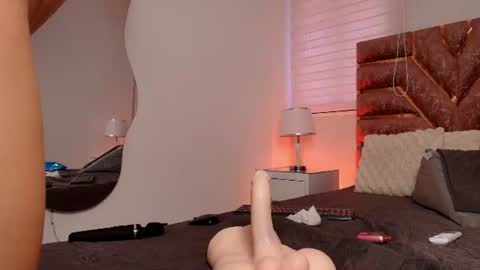 Snapshot of sofia_gomes_ chatting on July 28, 2:13 pm sofia gomes online show from July 28, 2:13 pm