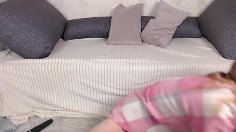 Snapshot of sofia_here chatting on May 20, 12:06 am Sofia here online show from May 20, 12:06 am