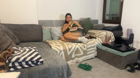 Snapshot of sofia_juicyass chatting on November 4, 2:27 pm sofia_juicyass online show from November 4, 2:27 pm