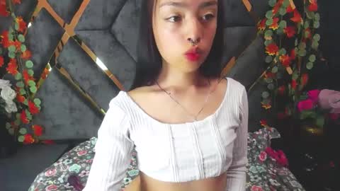 Snapshot of sofia_mirandaa chatting on February 11, 1:30 pm sofia miranda online show from February 11, 1:30 pm