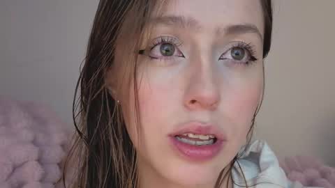     online show from October 22, 3:51 am