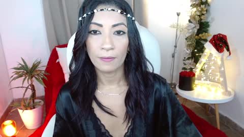 Snapshot of sofia_perez___ chatting on December 15, 7:53 pm Sofi online show from December 15, 7:53 pm