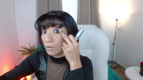 Snapshot of sofia_perez___ chatting on February 9, 7:41 pm Sofi online show from February 9, 7:41 pm