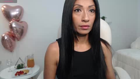 Snapshot of sofia_perez___ chatting on September 21, 7:26 pm Sofi online show from September 21, 7:26 pm