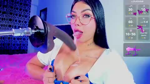 sofia  online show from July 26, 11:44 pm