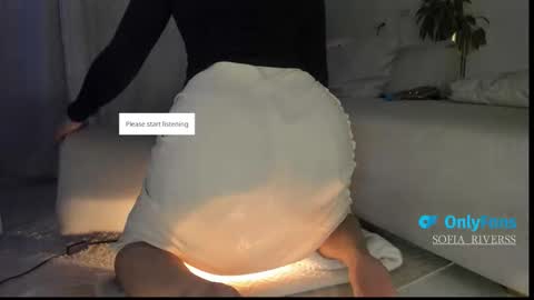 Snapshot of sofia_rivers_ chatting on October 28, 12:14 am sofia_rivers_ online show from October 28, 12:14 am