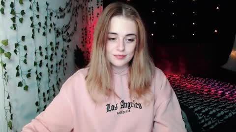 Snapshot of sofia_rosemary chatting on October 12, 6:07 pm sofia_rosemary online show from October 12, 6:07 pm