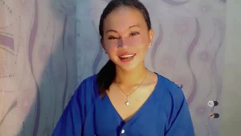 sofia_sweetheart18 online show from February 23, 3:09 pm