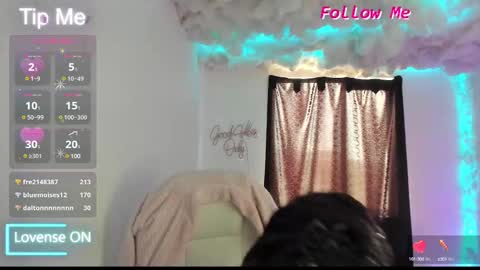 Snapshot of sofia_thomson_t chatting on February 9, 4:40 pm Sofia Thomson online show from February 9, 4:40 pm