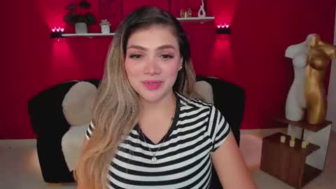 Snapshot of sofia_velvetx chatting on June 12, 2:27 pm sofia_velvetx online show from June 12, 2:27 pm