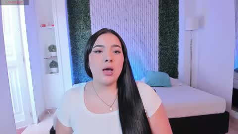 Snapshot of sofiacaramel chatting on November 25, 4:29 pm Sofia caramel online show from November 25, 4:29 pm