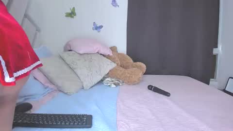 sofiacastillo01 online show from October 31, 3:35 pm