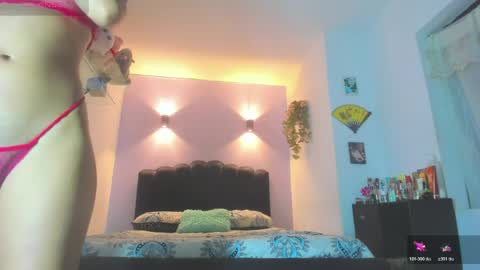 Snapshot of sofiaclaus_19 chatting on June 3, 4:15 am Sofia online show from June 3, 4:15 am