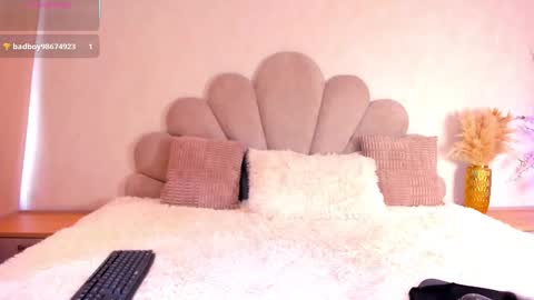 SOFI  online show from February 22, 4:38 pm