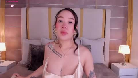 Snapshot of sofiaivanova1 chatting on June 12, 10:36 am Sofia Ivanova online show from June 12, 10:36 am