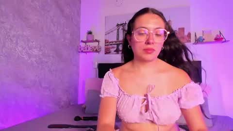 Snapshot of sofialujan_ chatting on July 8, 11:31 pm sofialujan_ online show from July 8, 11:31 pm