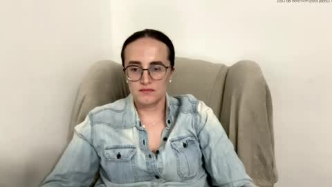 Snapshot of sofianicegirl chatting on May 21, 6:04 pm Sofia online show from May 21, 6:04 pm